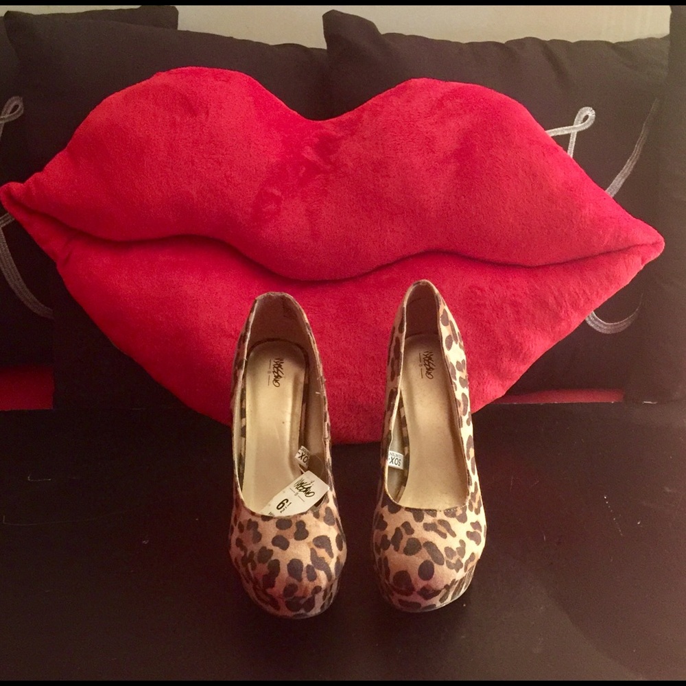 Mossimo Leopard Shoes